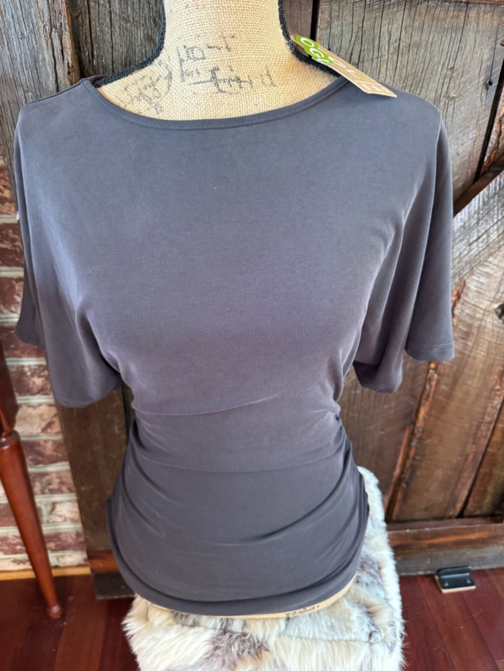 OGL Women's Short-Sleeve Crewneck Top in Charcoal Gray batwing NWT